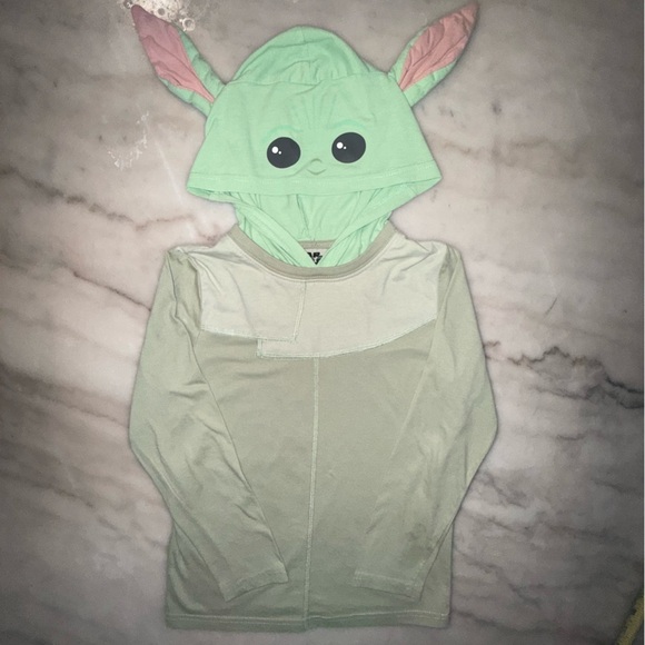 Star Wars Other - Kids Baby Yoda long sleeve hooded shirt size 5/6
